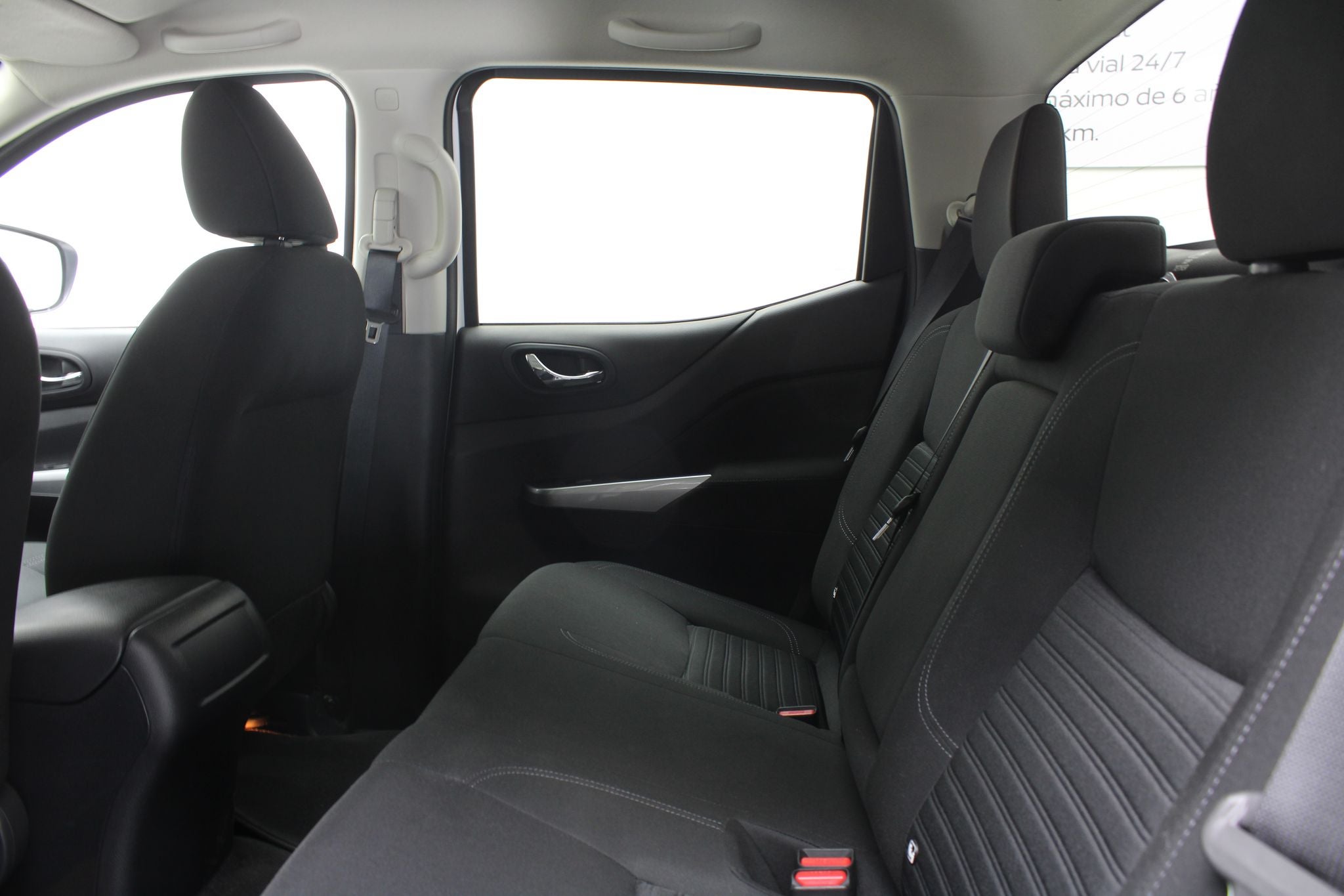 2025 Nissan Frontier 2.5 Doble Cabina LE 4x2 Mt