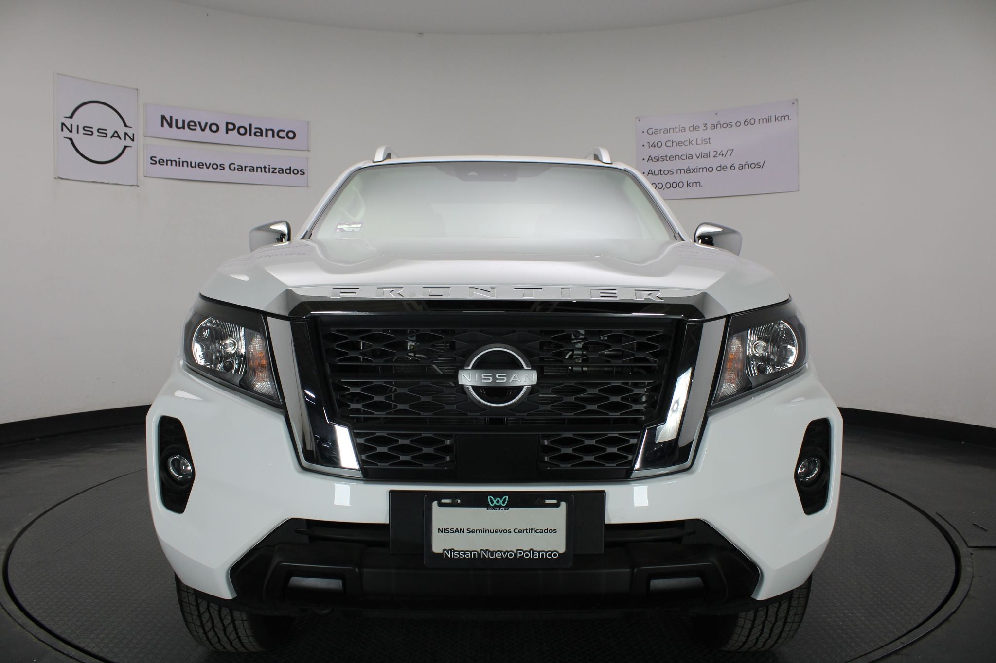 2025 Nissan Frontier 2.5 Doble Cabina LE 4x2 Mt