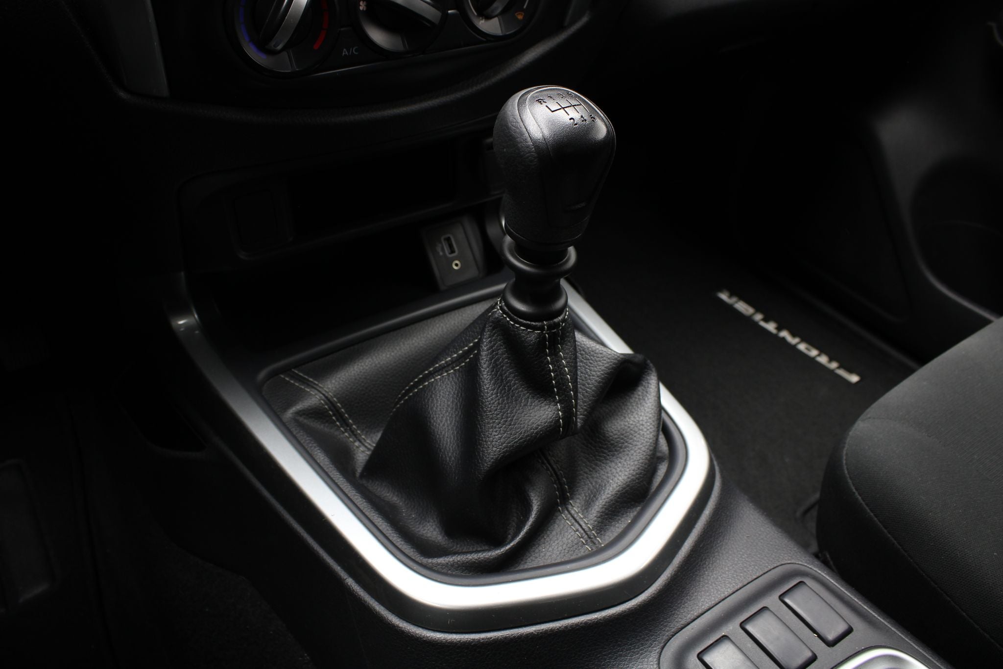 2023 Nissan Frontier 2.5 Le Mt