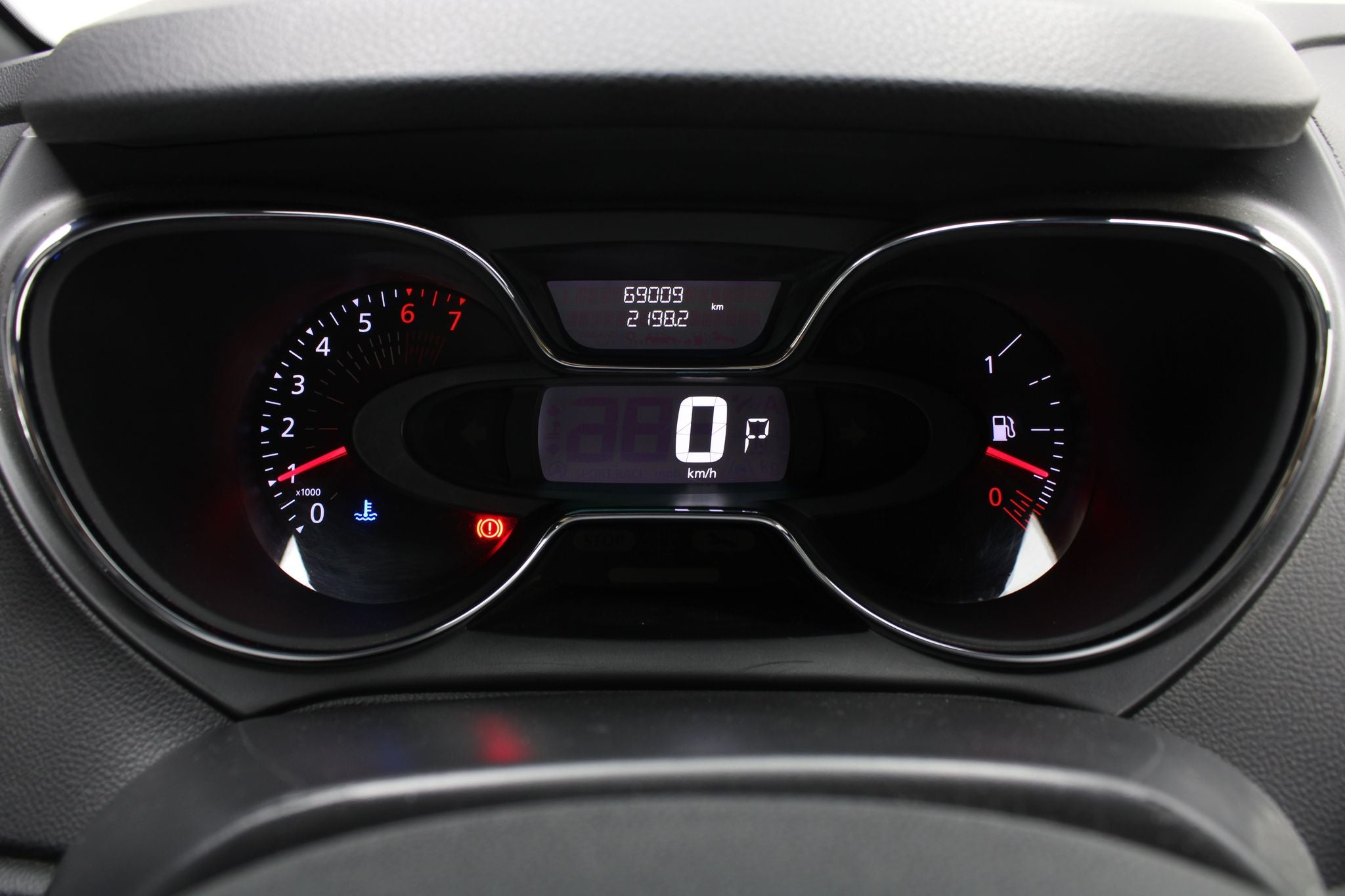 2021 Renault Captur 2.0 Iconic Piel At