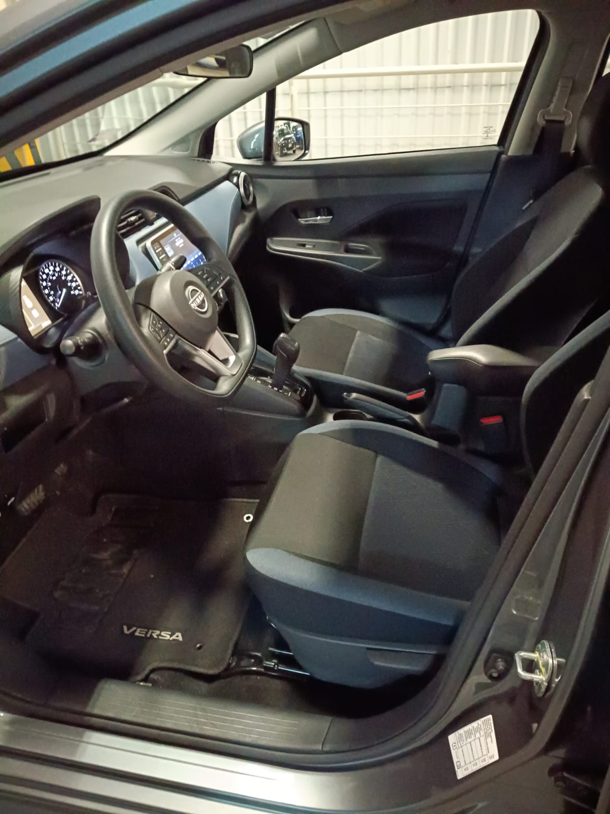 2025 Nissan VERSA 4P ADVANCE L41.6 AUT