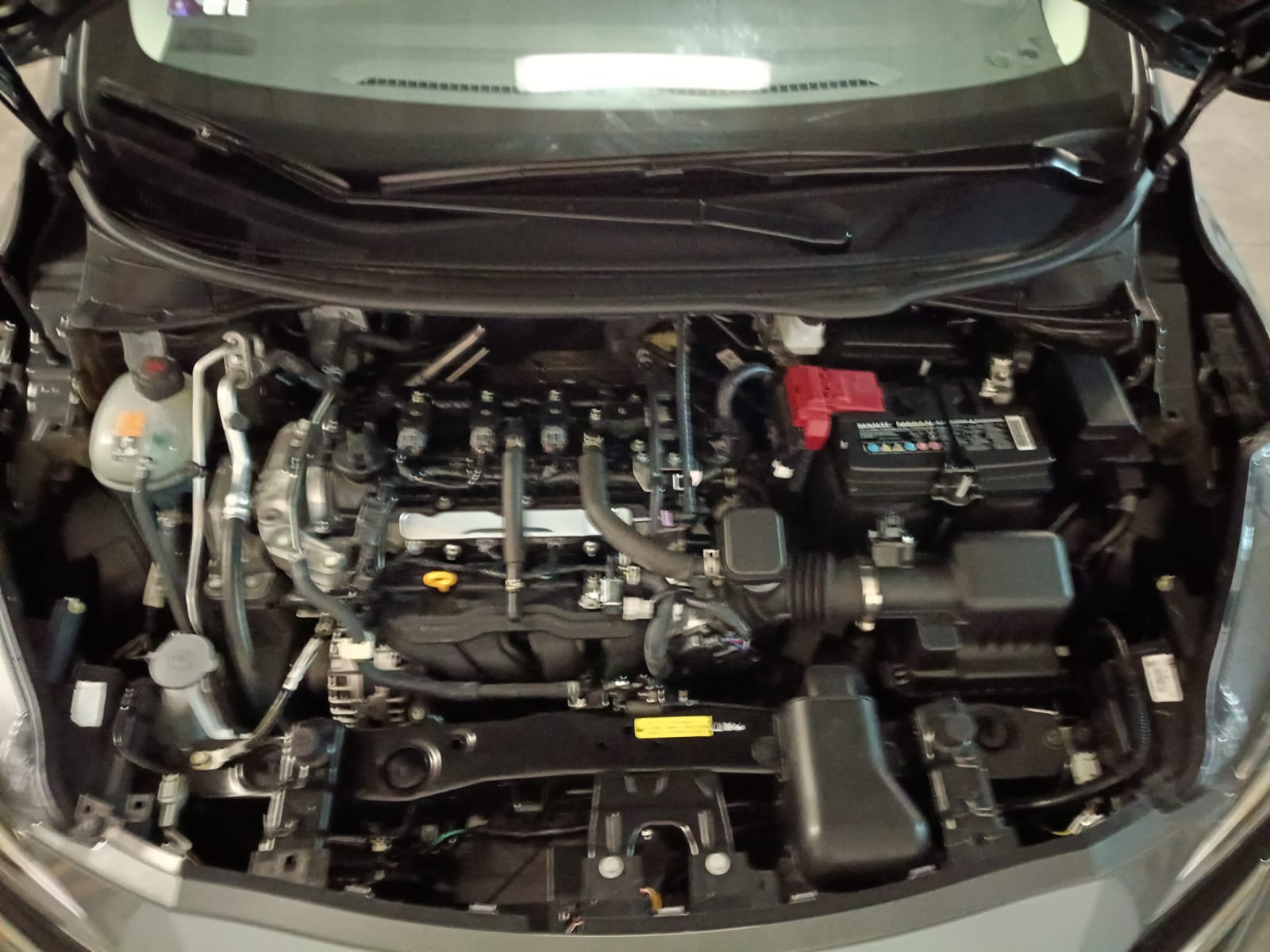 2025 Nissan VERSA 4P ADVANCE L41.6 AUT