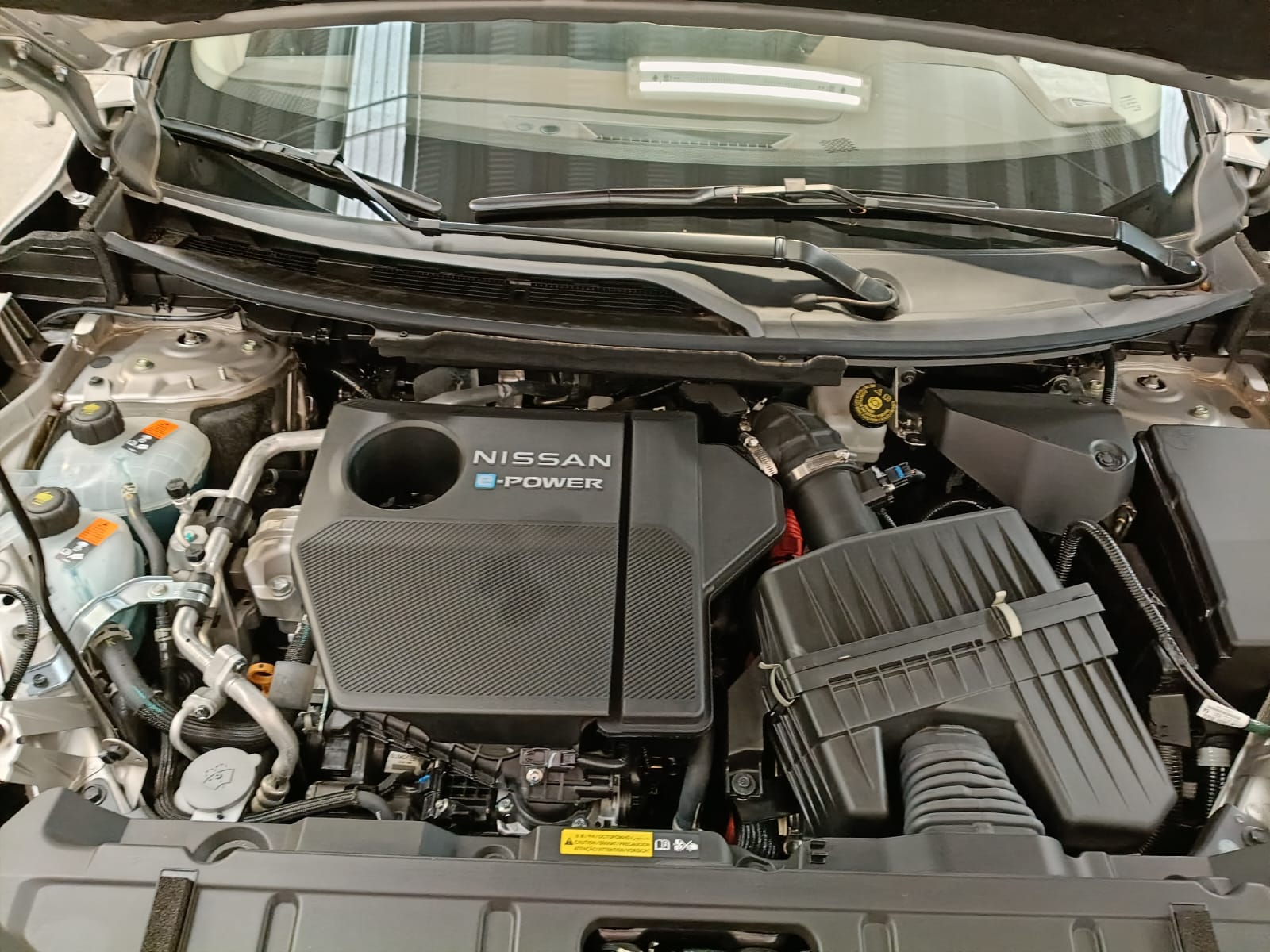 2025 Nissan X-TRAIL 5P PLATINUM E.POWER HEV L31.5 AUT