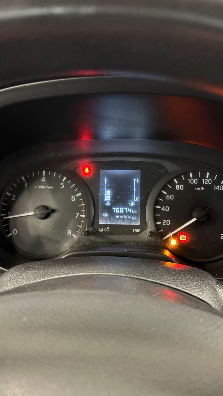 2020 Nissan NP300 2.4 Doble Cabina Se Aa Pack Seg Mt