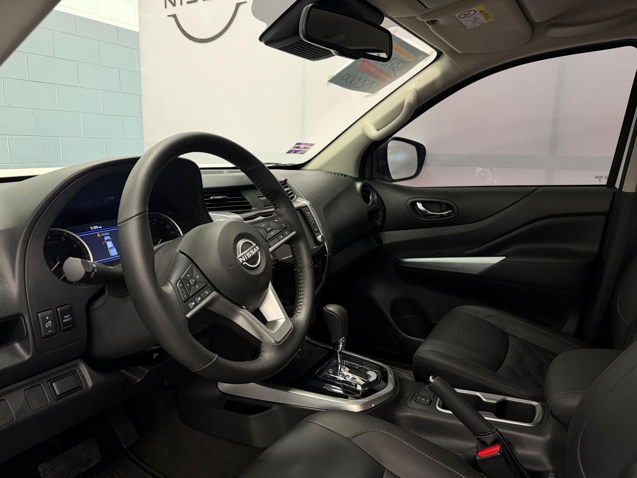 2025 Nissan Frontier 2.5 Doble Cabina LE Platinum At