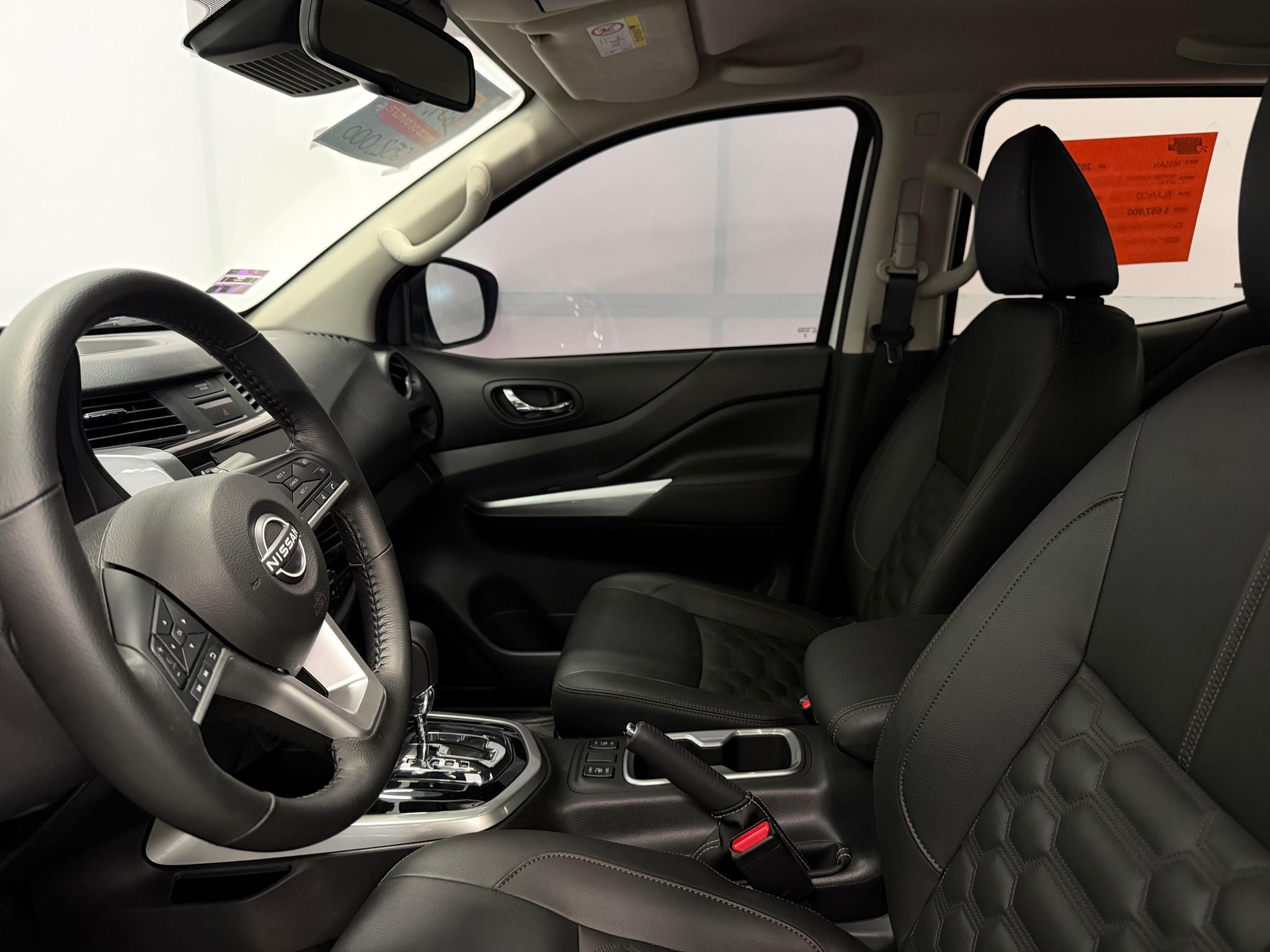 2025 Nissan Frontier 2.5 Doble Cabina LE Platinum At