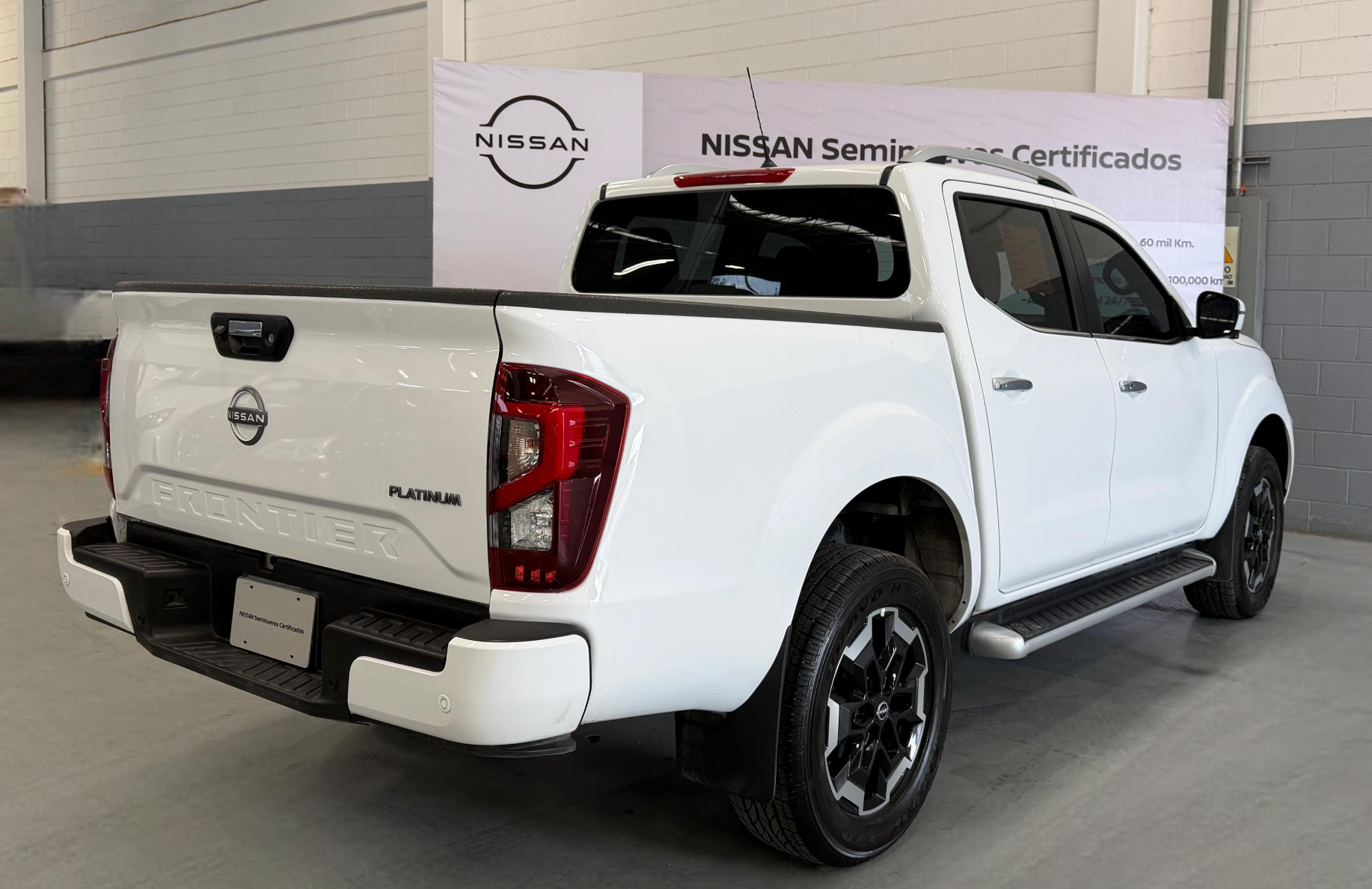 2025 Nissan Frontier 2.5 Doble Cabina LE Platinum At