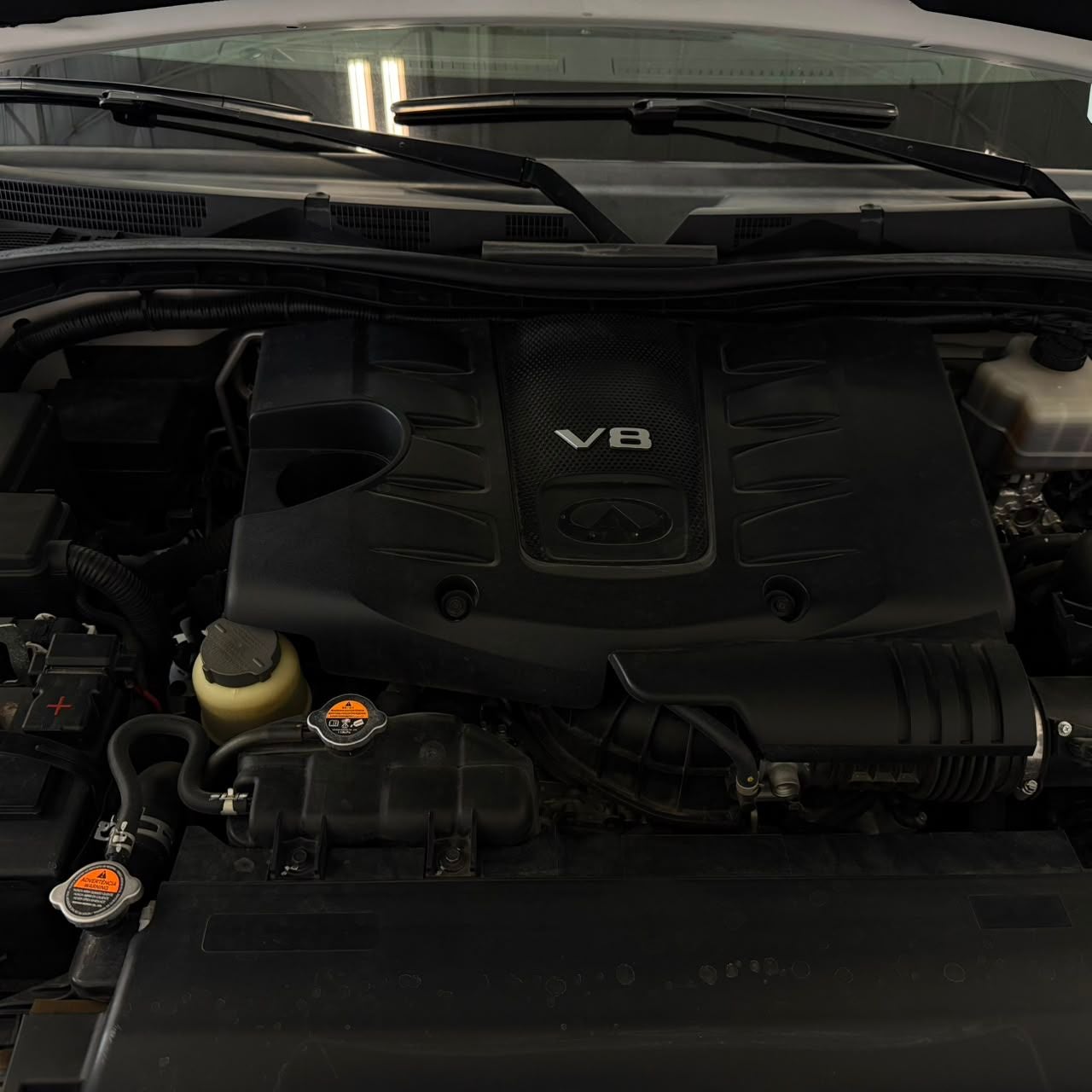 2021 INFINITI QX80 5.6 Sensory 8 Pasajeros At